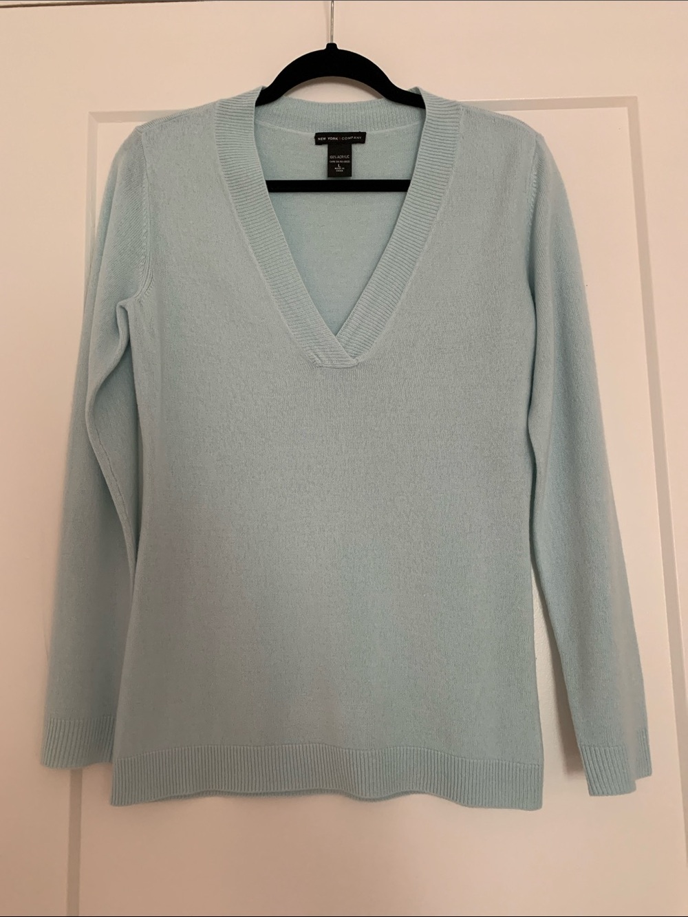 New York & Company Light Blue V-Neck Sweater
